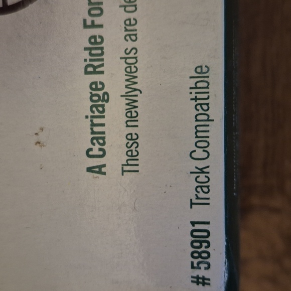 Department 56 A Carriage Rode For The Bride Christmas In The City - Picture 4 of 5